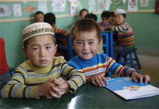 Tips and Games For Foreign English Teachers Taming Large Classes of Young Learners